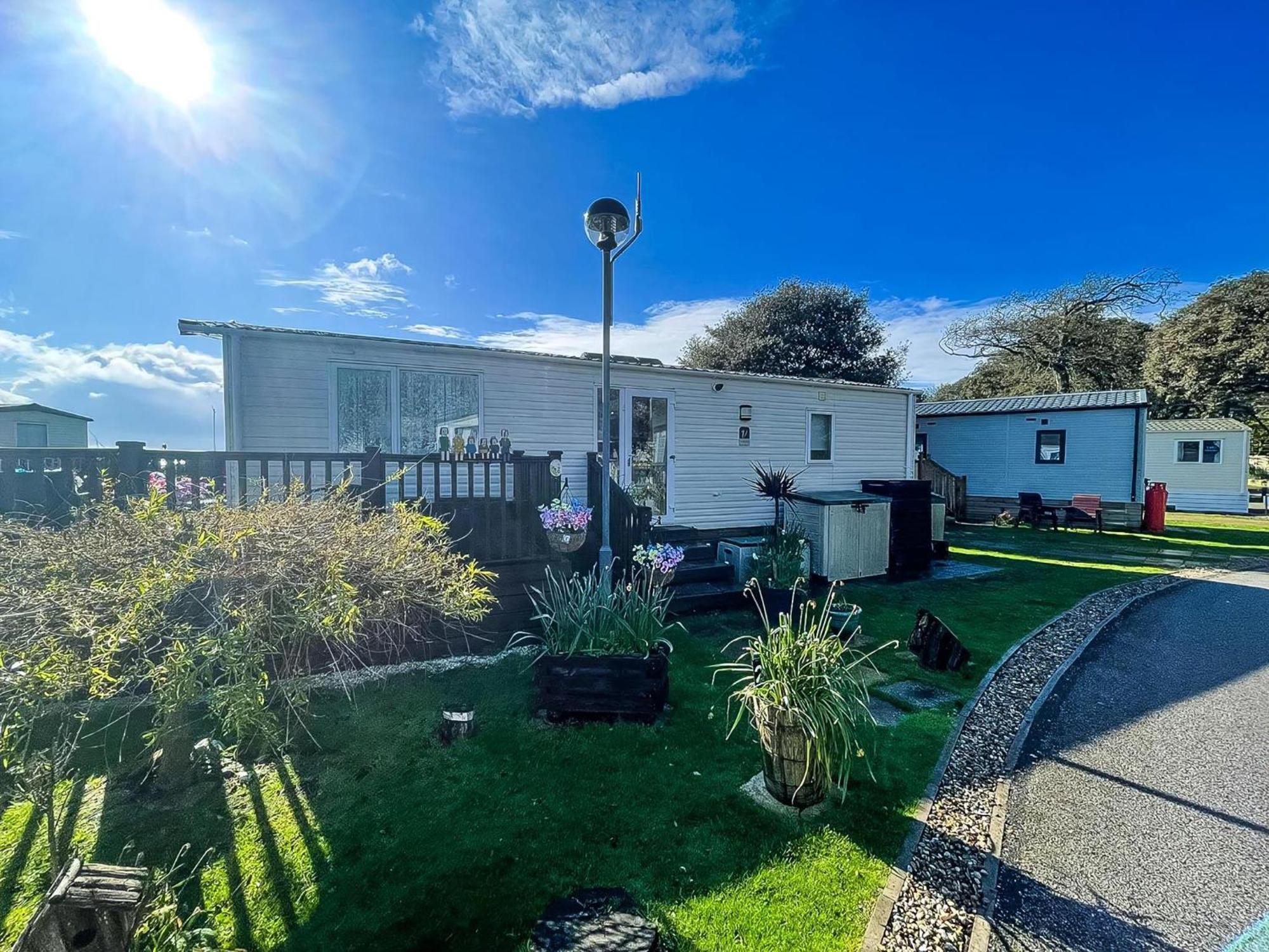 Brilliant Caravan With A Partial Sea View In Suffolk Ref 32026Az Lowestoft Exterior foto